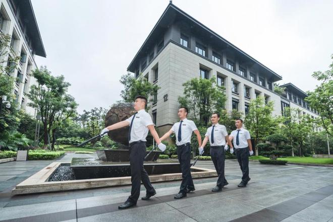 全国20强、重庆探花、交通枢纽服务“单项冠军”——这家物业靠智慧“出圈”了